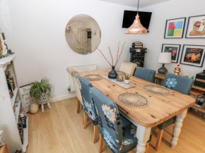 81 Alban Road